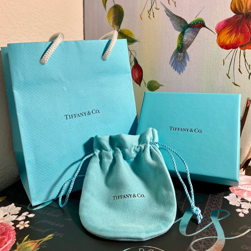 Tiffany jewelry dust bag, box and paper bag